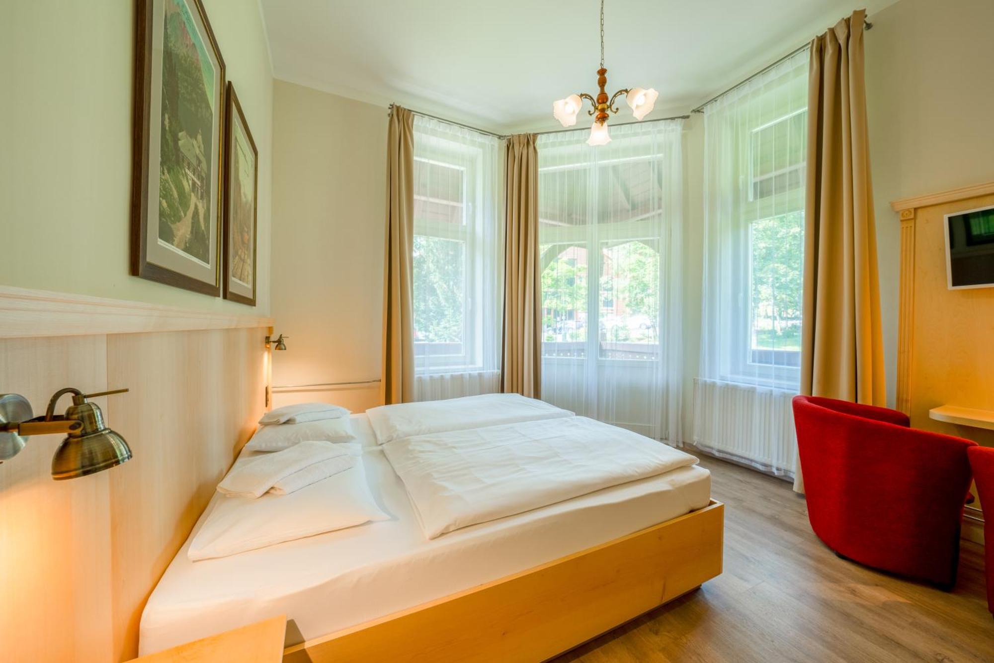 Jesensky Guest house 3*